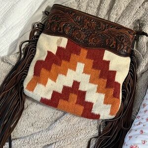 American Darling Large Cross Body Bag